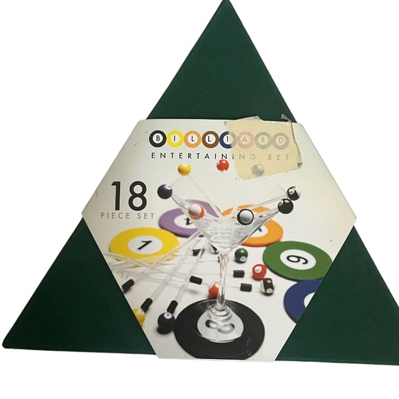 💚New in Box! Billiards 18pc Drink Set - Picture 2 of 4